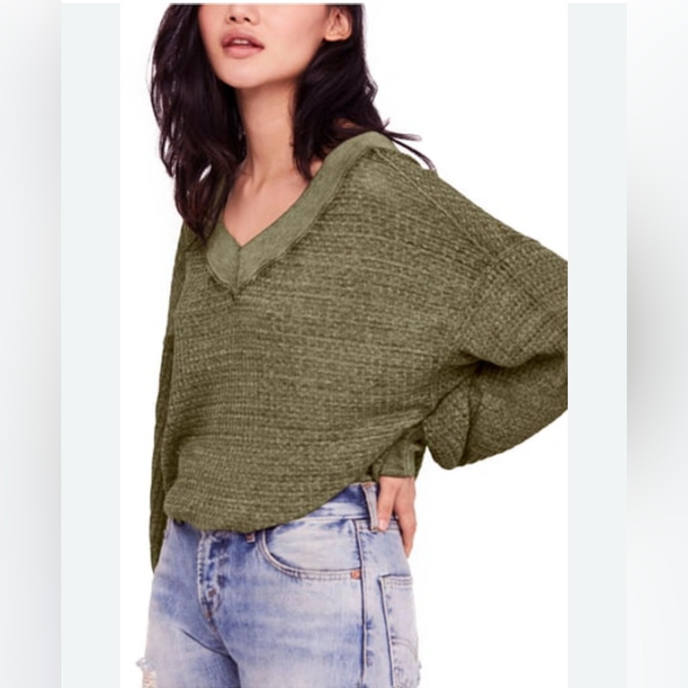 FREE PEOPLE SOUTHSIDE THERMAL
LIGHTWEIGHT SWEATER OLIVE GREEN SIZE XS